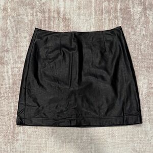 Wilfred Black Faux Leather Mini Skirt Size S
